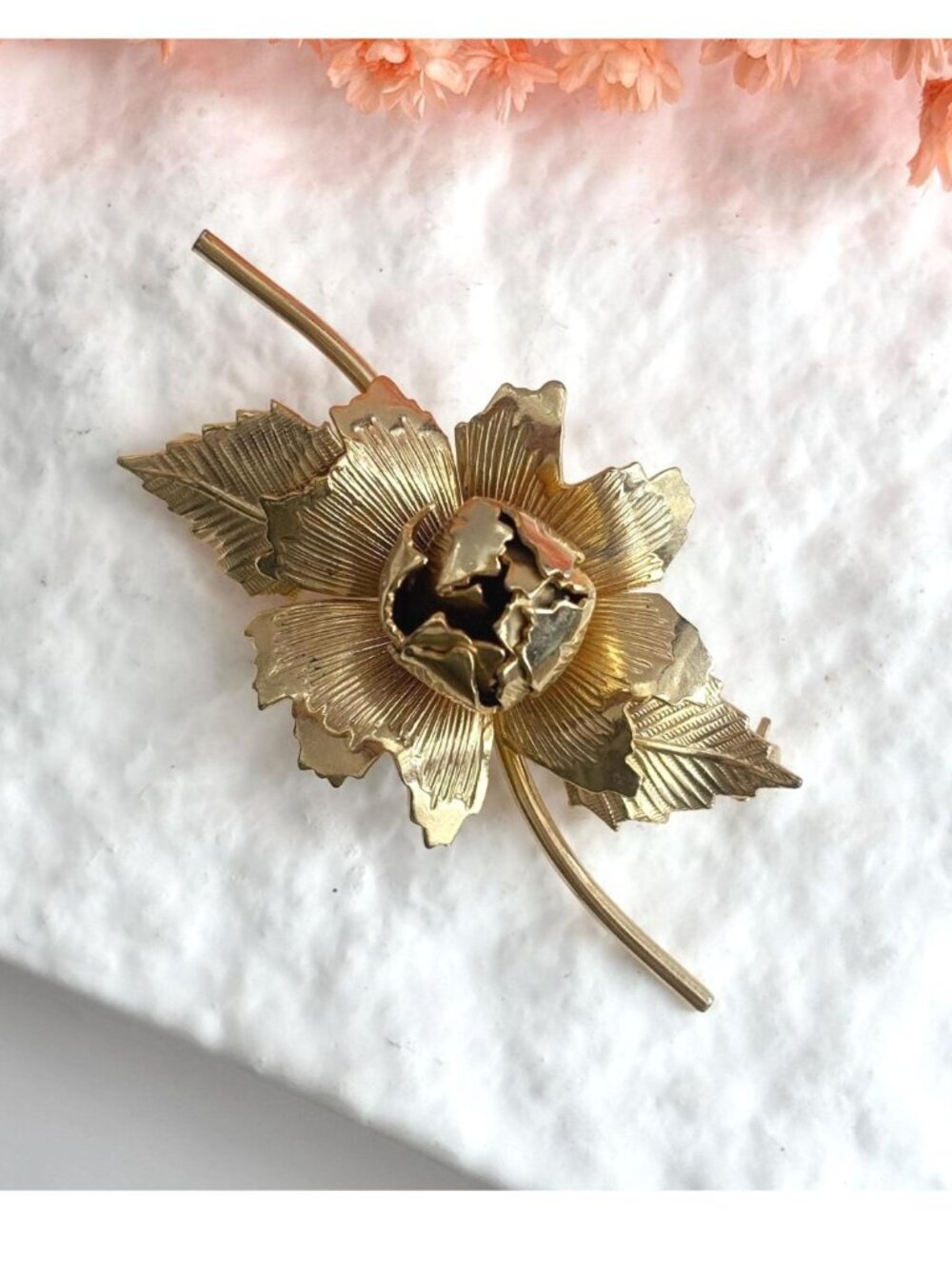 Blooming Floral Rosebud Modernist 80's Gold Toned Vintage Costume Jewelry Brooch